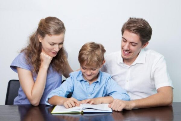 Peran Orang Tua dalam pendidikan anak